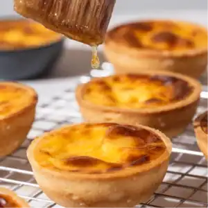 6PC Pretzel Salt Egg Tart Box - Image 2