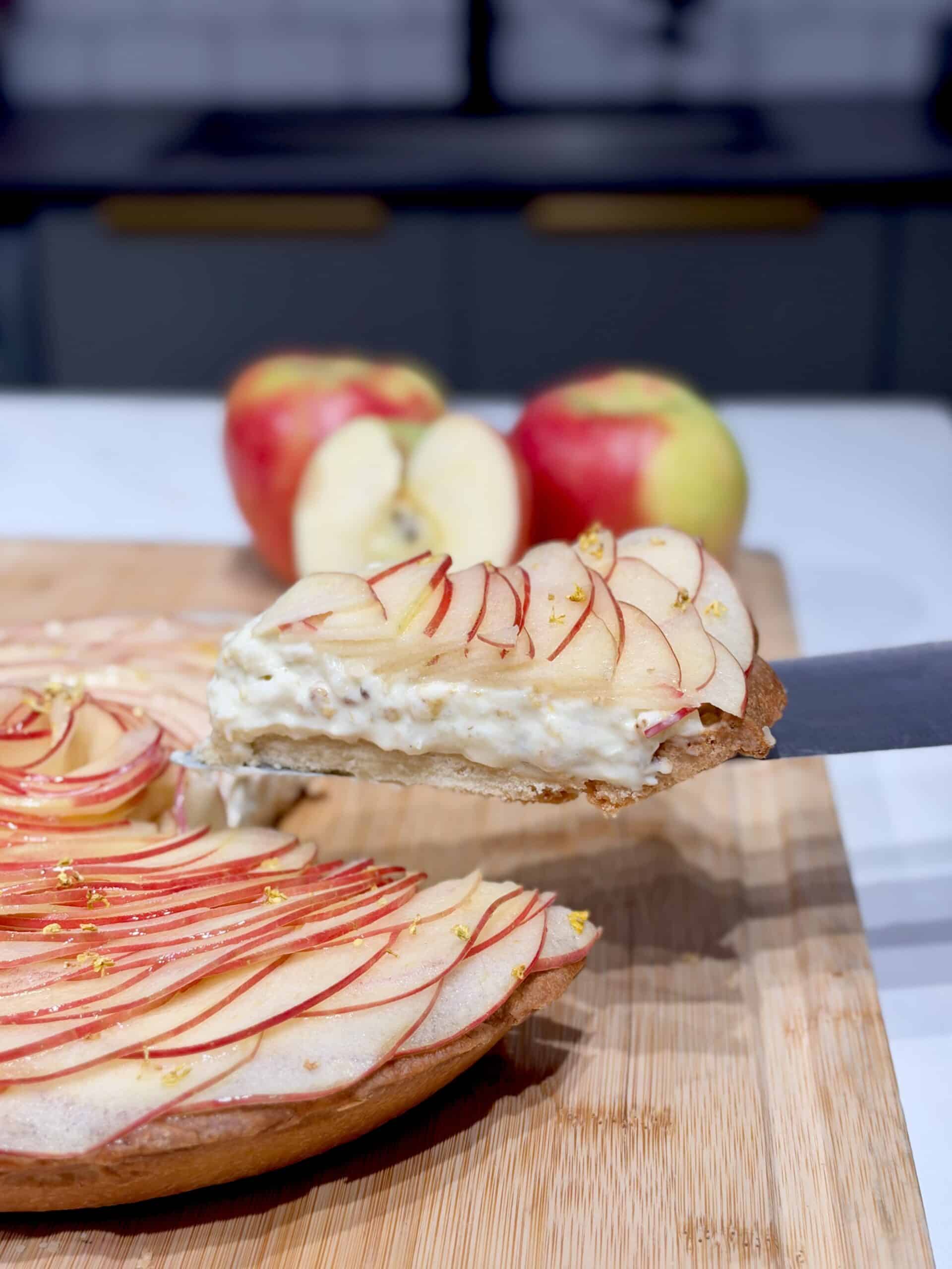 Honey Osmanthus Apple Pie - Image 2
